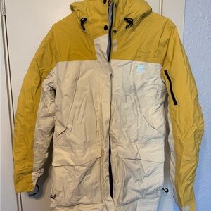 AKHG Yellow and Cream Jacket helly hansen